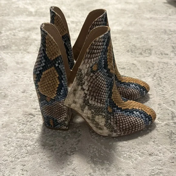 Steve Madden Rookie Snakeskin Booties - Picture 3 of 4
